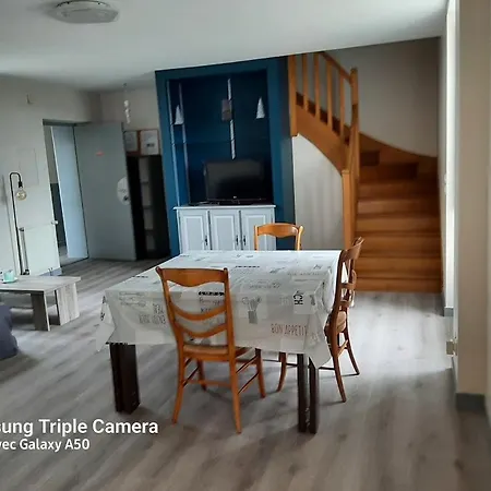 فندق Le Brillet-pontin Port-Brillet