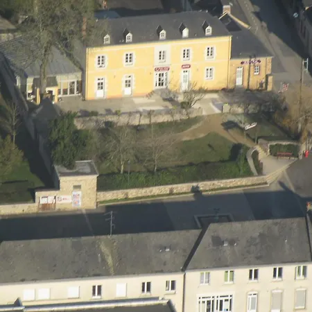 Le Brillet-pontin Hotel Port-Brillet