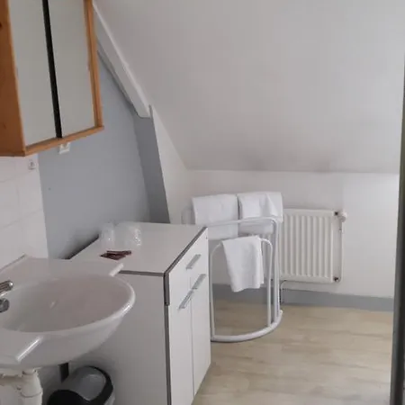 Le Brillet-pontin 2* Port-Brillet