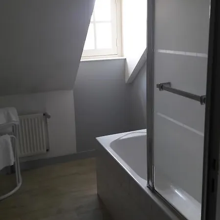 Le Brillet-pontin فندق 2*